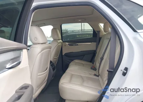 2017 Cadillac Xt5 Luxury z USA, uszkodzony, nr VIN 1GYKNBRS5HZ106388